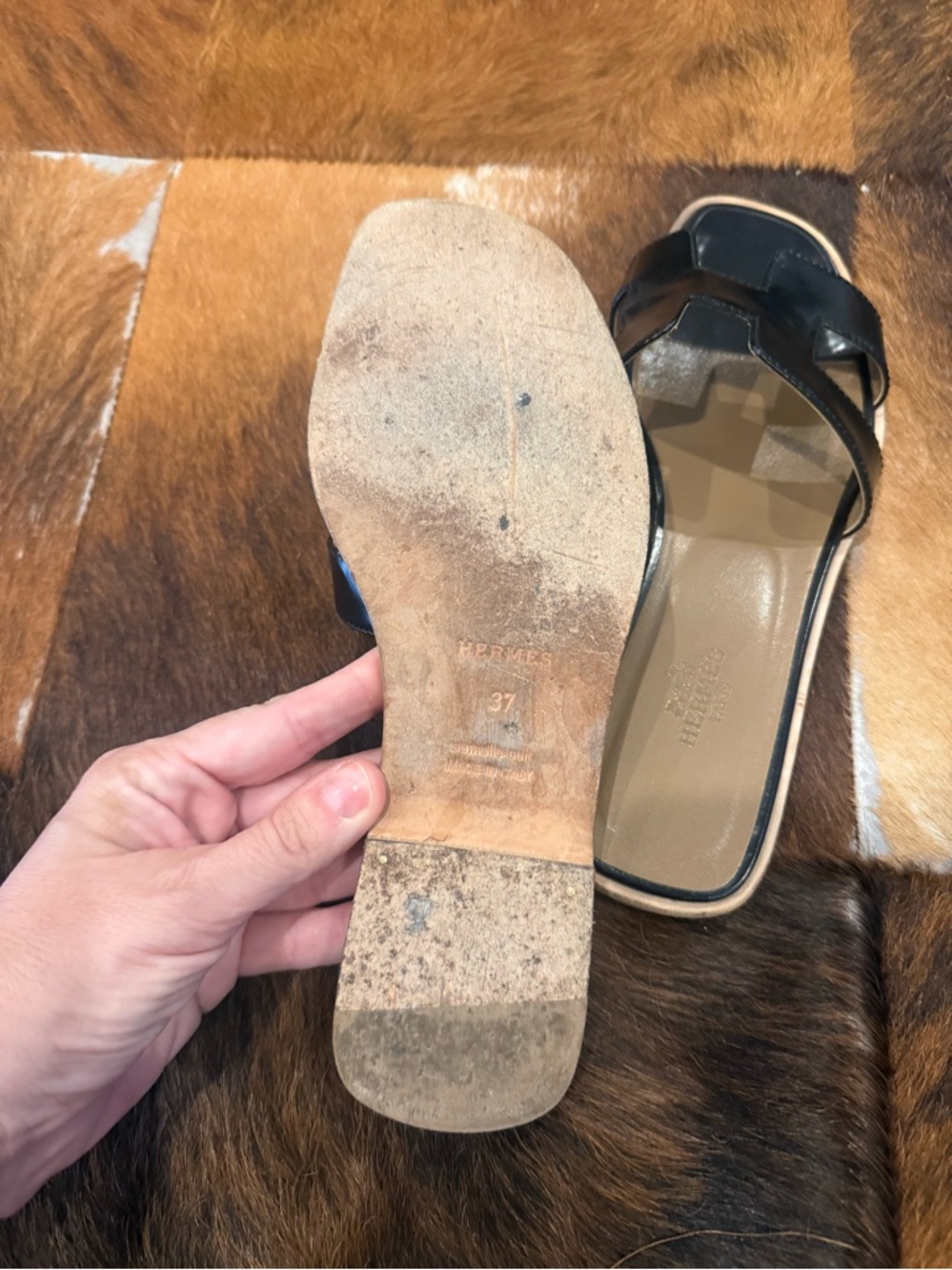 Hermes Black Patent Oran Sandals - Picture 7 of 8